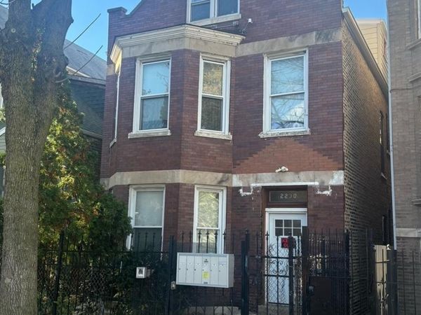 2230 S Sawyer Avenue, Chicago, IL 60623