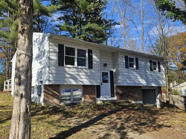 2315 Spruce Dr, Valatie, NY 12184