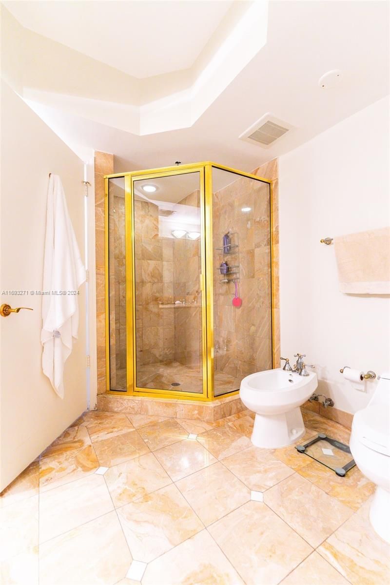 9595 Collins Ave, Unit N9-C, Surfside, FL 33154 Photo