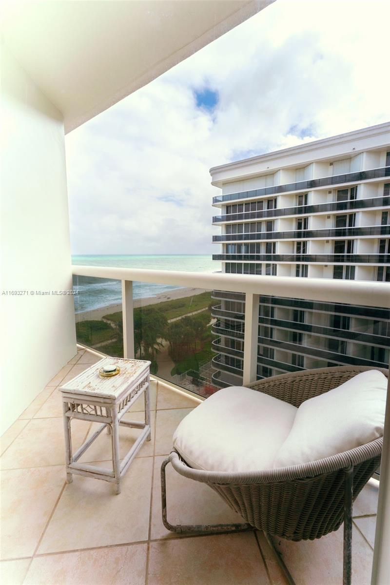 9595 Collins Ave, Unit N9-C, Surfside, FL 33154 Photo