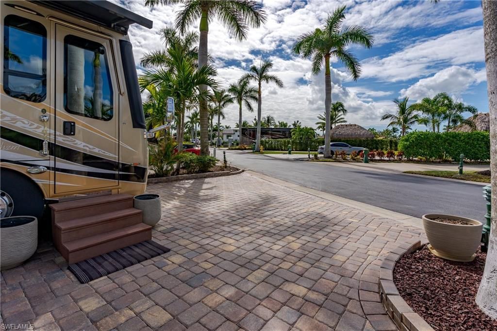 13446 Ladyfish Ln, Naples, FL 34114 Photo