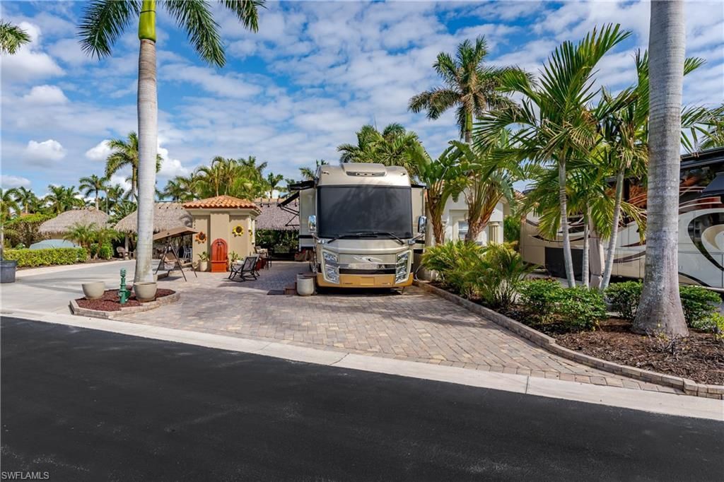 13446 Ladyfish Ln, Naples, FL 34114 Photo