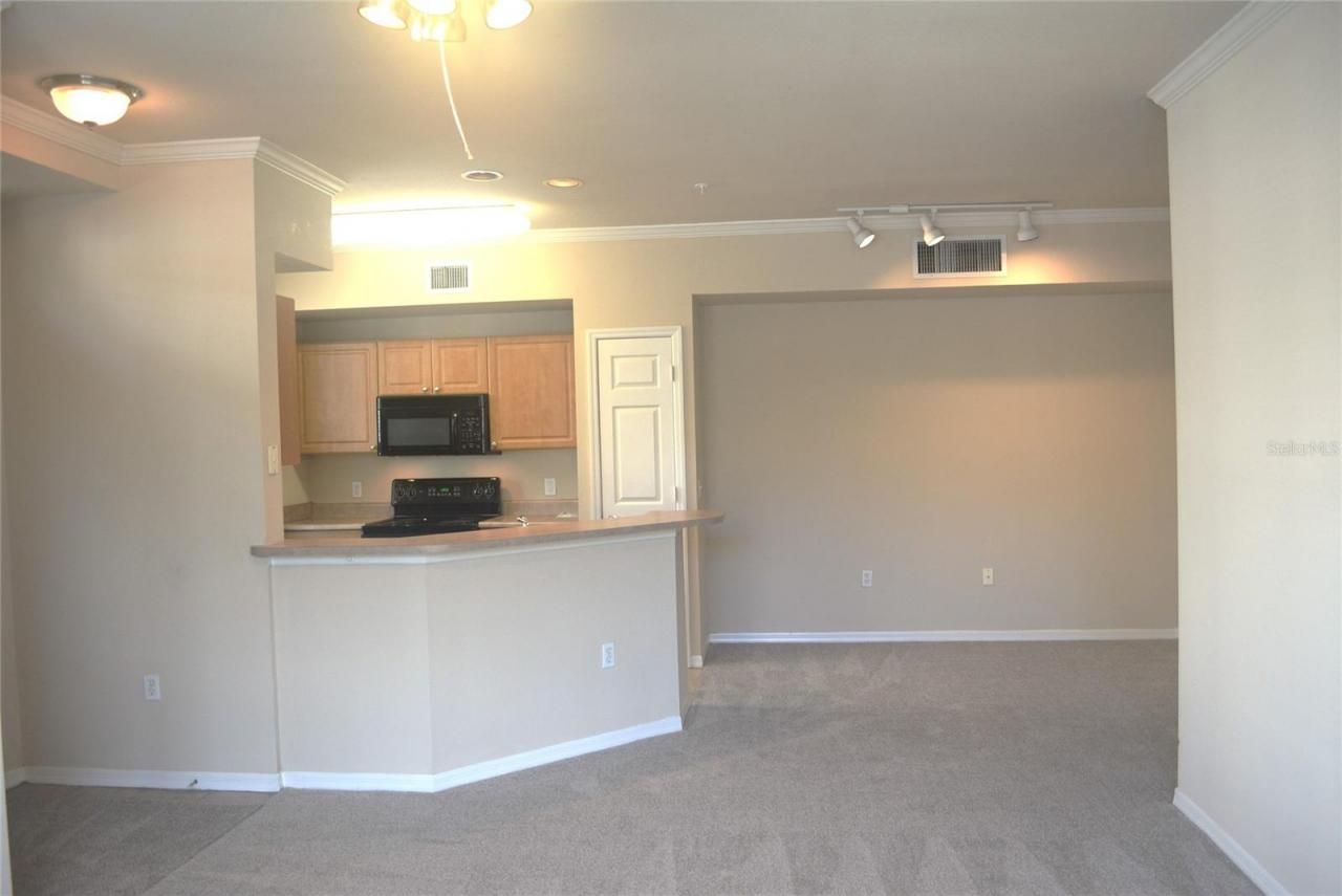 5701 Soldier Circle, Unit 104, Sarasota, FL 34233 Photo