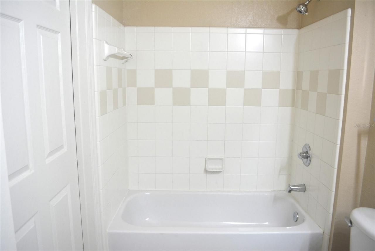 5701 Soldier Circle, Unit 104, Sarasota, FL 34233 Photo