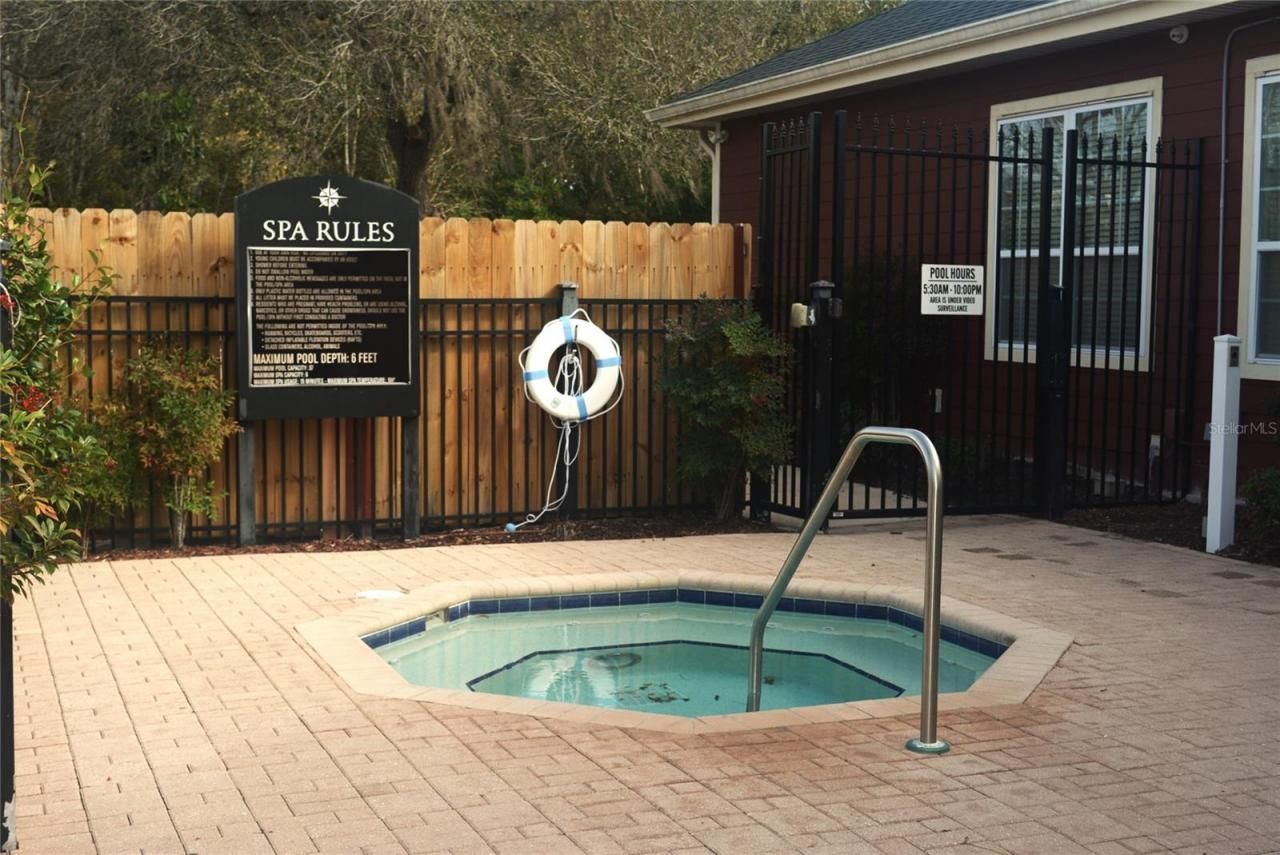 5701 Soldier Circle, Unit 104, Sarasota, FL 34233 Photo