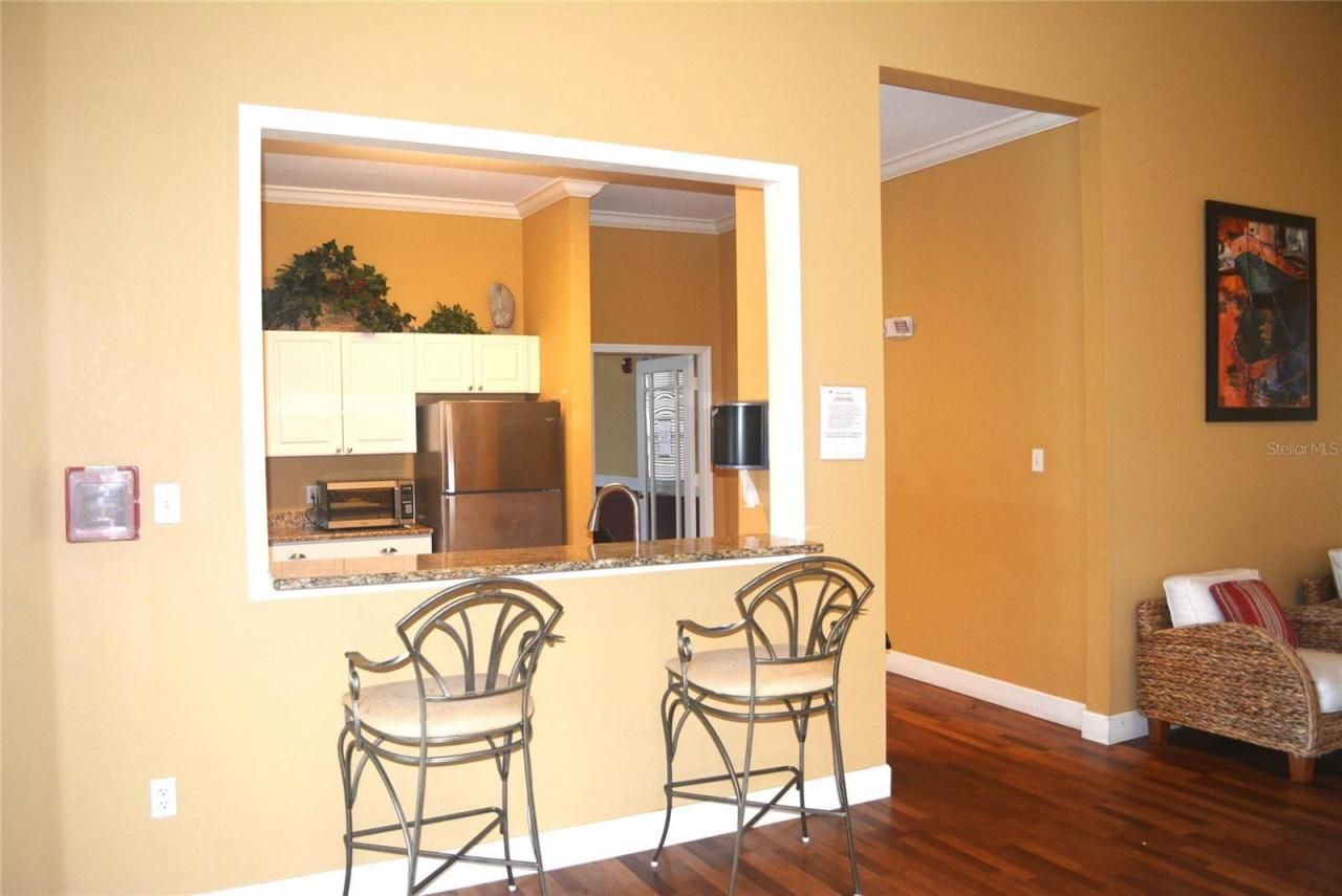 5701 Soldier Circle, Unit 104, Sarasota, FL 34233 Photo