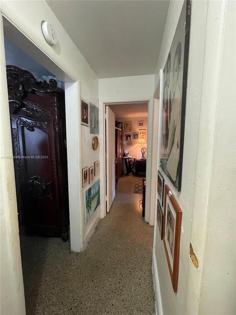 623 SW 6th Ter #1-2, Hallandale Beach, FL 33009 Photo