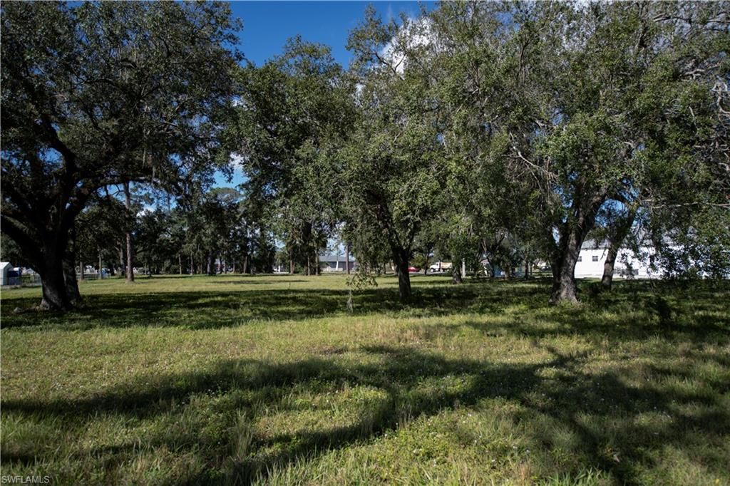 891 W Hickpochee Ave, Labelle, FL 33935 Photo