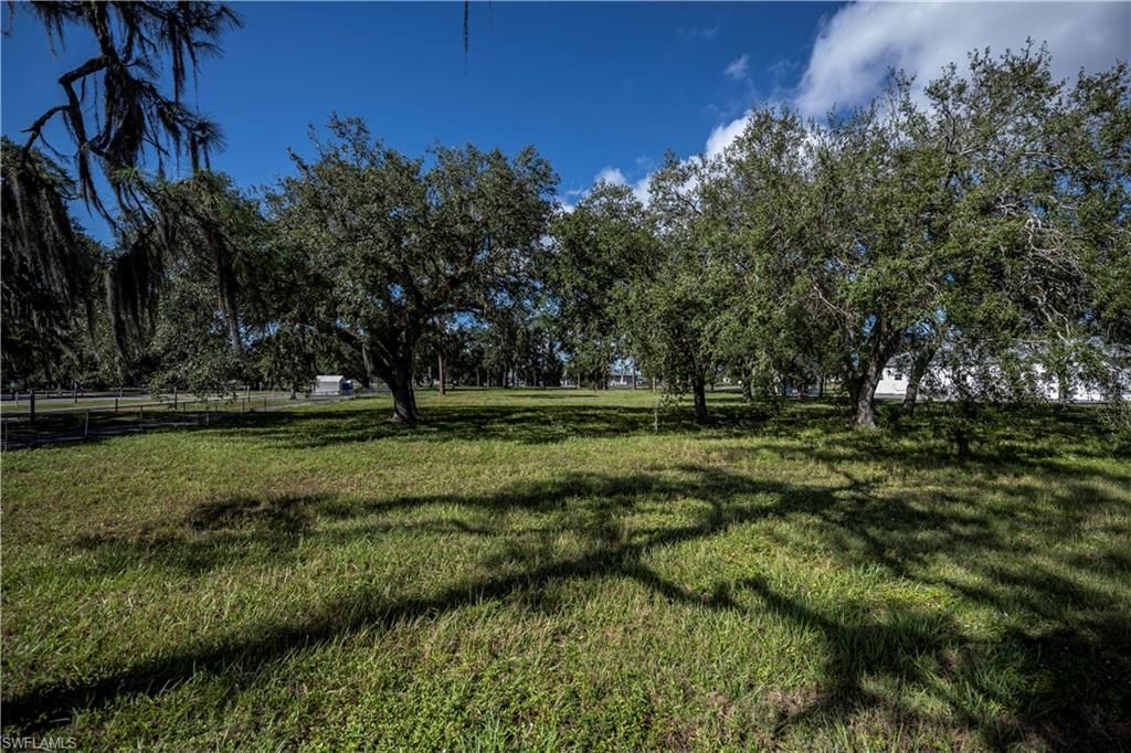 891 W Hickpochee Ave, Labelle, FL 33935 Photo