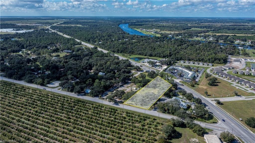 891 W Hickpochee Ave, Labelle, FL 33935 Photo