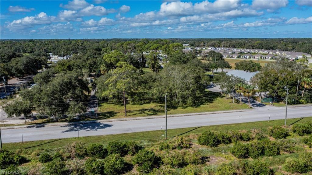 891 W Hickpochee Ave, Labelle, FL 33935 Photo