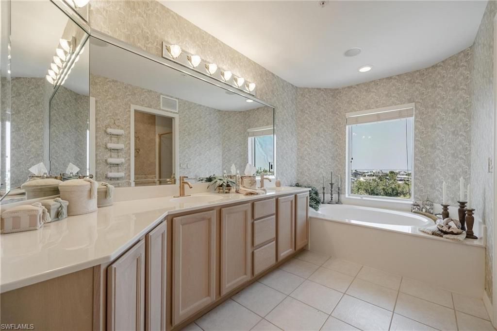 4191 Bay Beach Ln, Unit 253, Fort Myers Beach, FL 33931 Photo