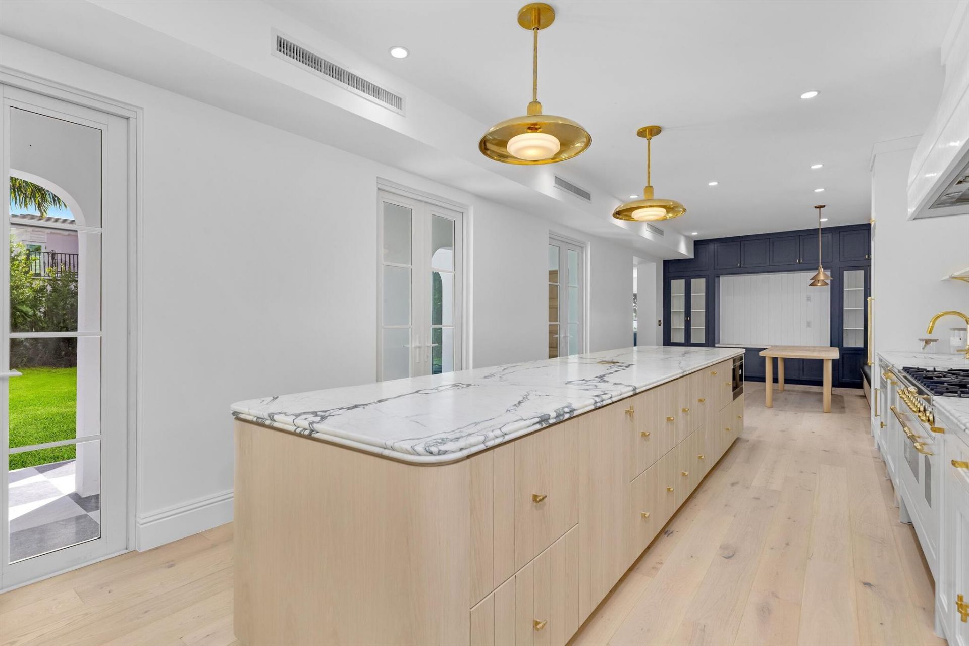 1246 N Lake Way, Palm Beach, FL 33480 Photo