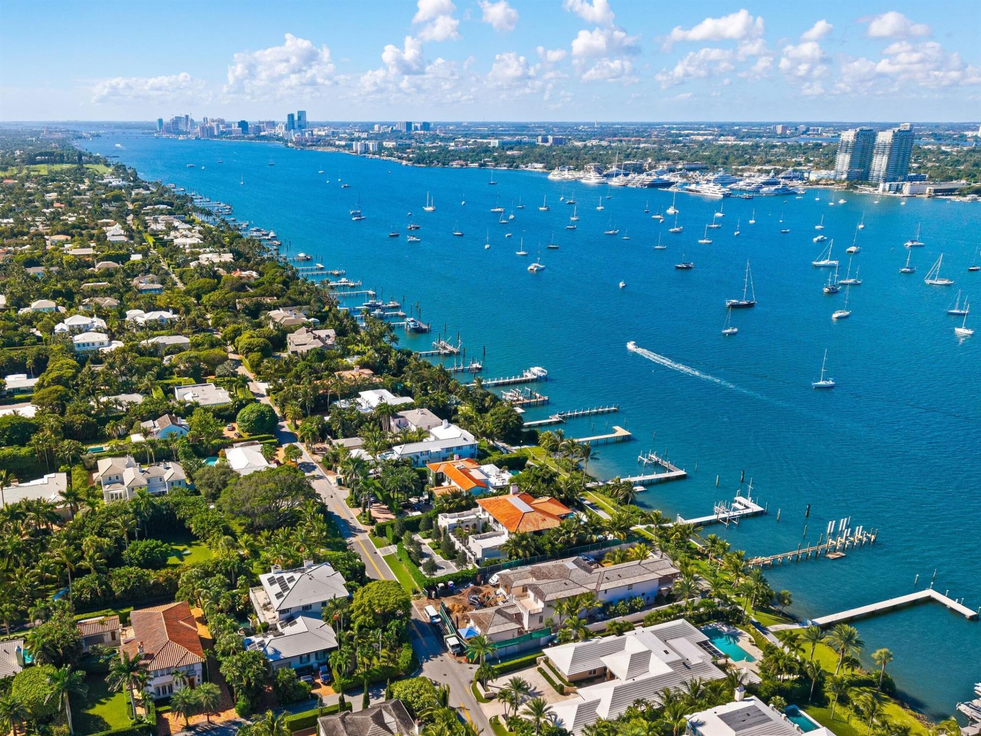 1246 N Lake Way, Palm Beach, FL 33480 Photo