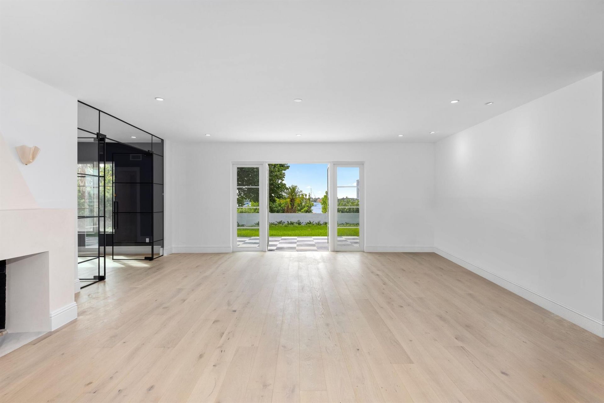 1246 N Lake Way, Palm Beach, FL 33480 Photo