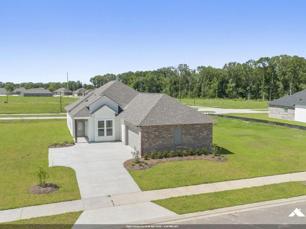 1536 Frankel Ave, Zachary, LA 70791