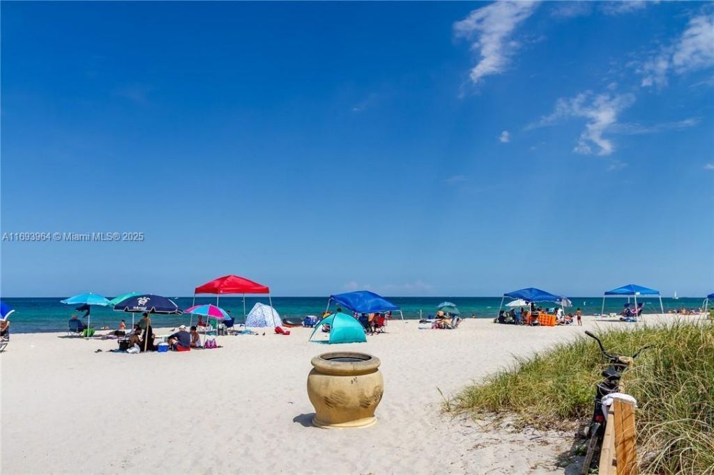 Please Call For Address, Hollywood, FL 33019 Photo