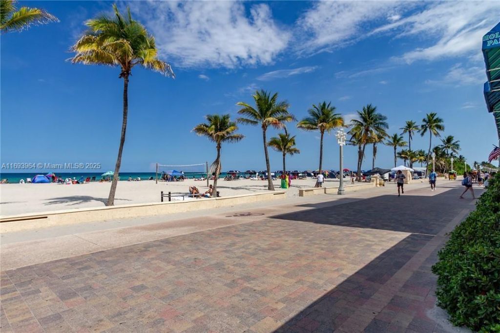 Please Call For Address, Hollywood, FL 33019 Photo