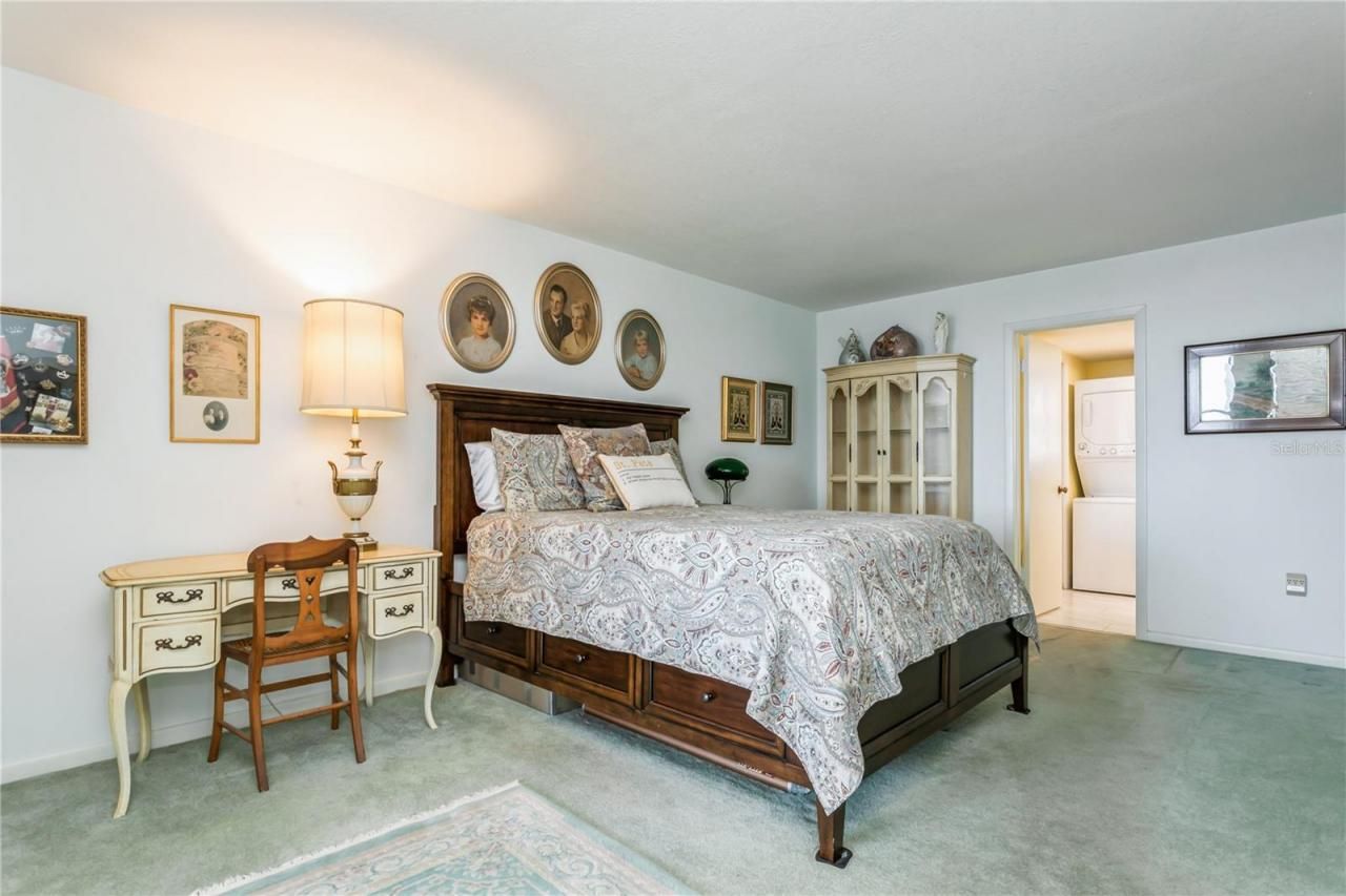 5200 Brittany Drive S, Unit 1708, Saint Petersburg, FL 33715 Photo