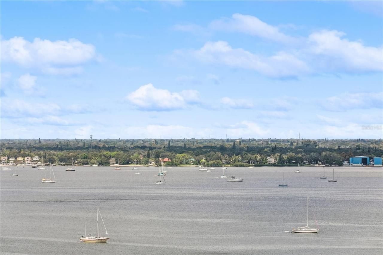 5200 Brittany Drive S, Unit 1708, Saint Petersburg, FL 33715 Photo