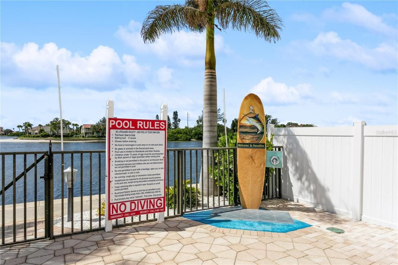 5200 Brittany Drive S, Unit 1708, Saint Petersburg, FL 33715 Photo