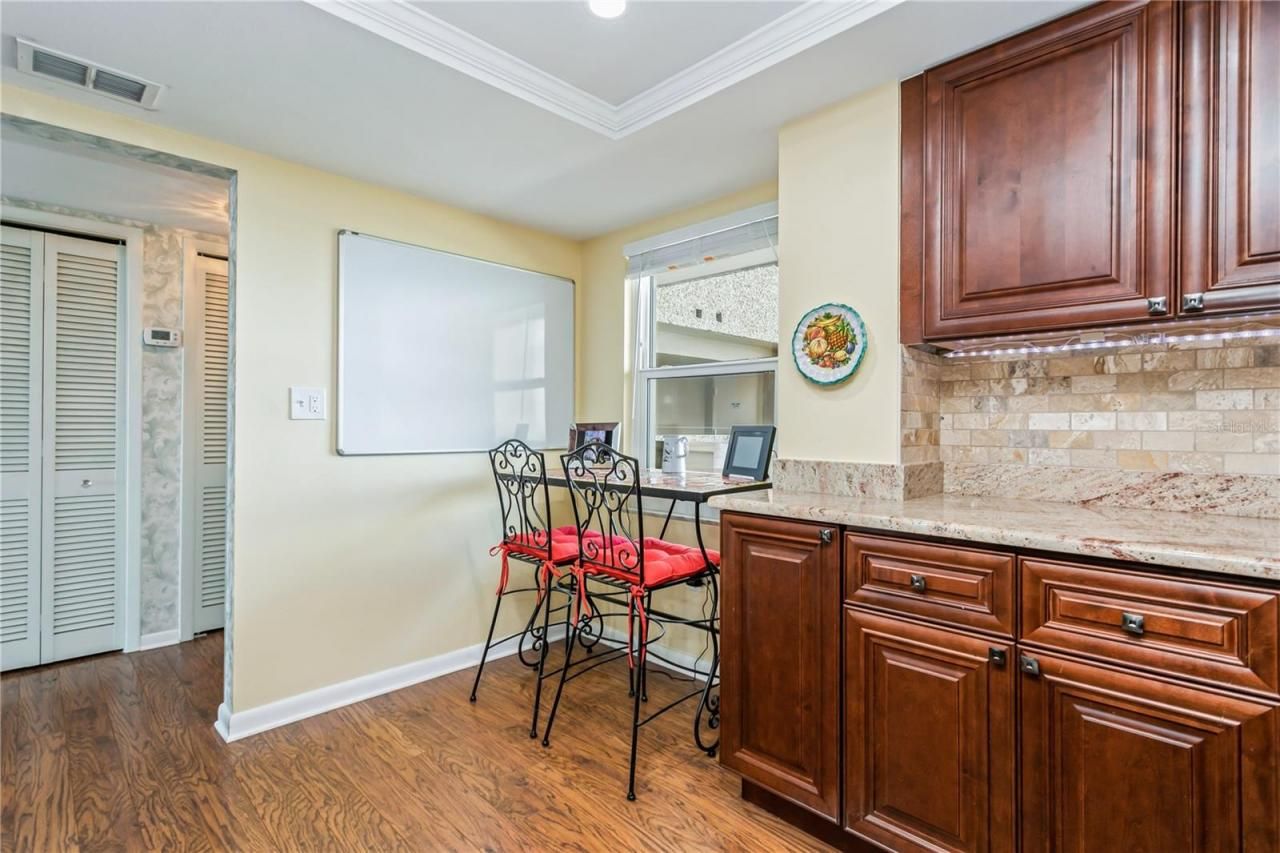 5200 Brittany Drive S, Unit 1708, Saint Petersburg, FL 33715 Photo