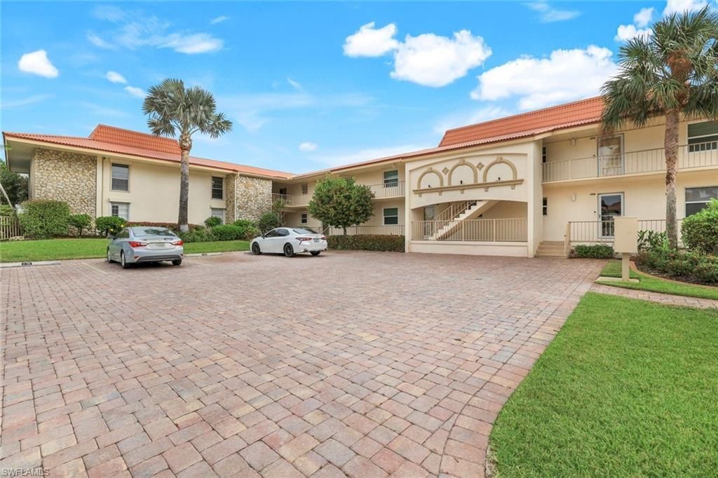 1200 Cherrystone Ct, Unit B209, Naples, FL 34102 Photo