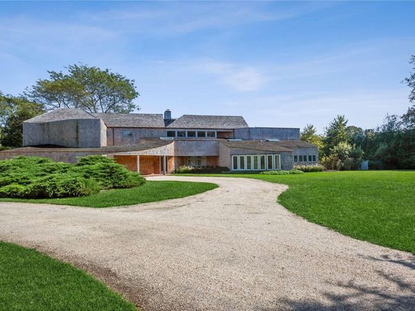 33 Ocean Avenue, East Hampton, NY 11937