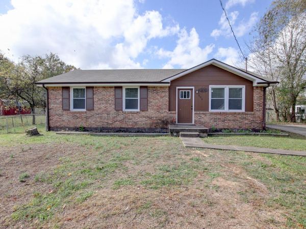 402 Lillie Belle Ln, Clarksville, TN 37042