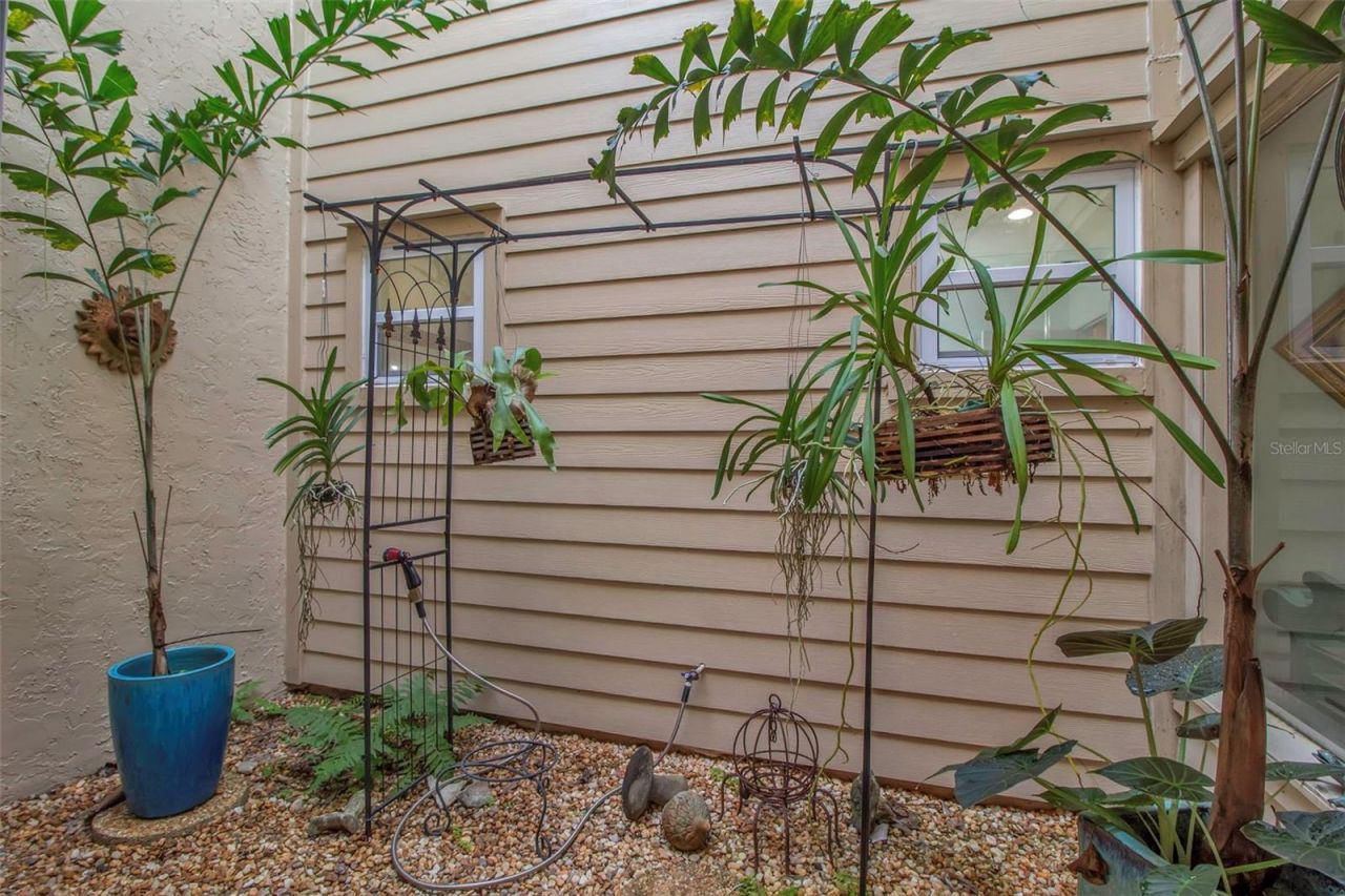 3410 Avenida Madera, Unit B, Bradenton, FL 34210 Photo