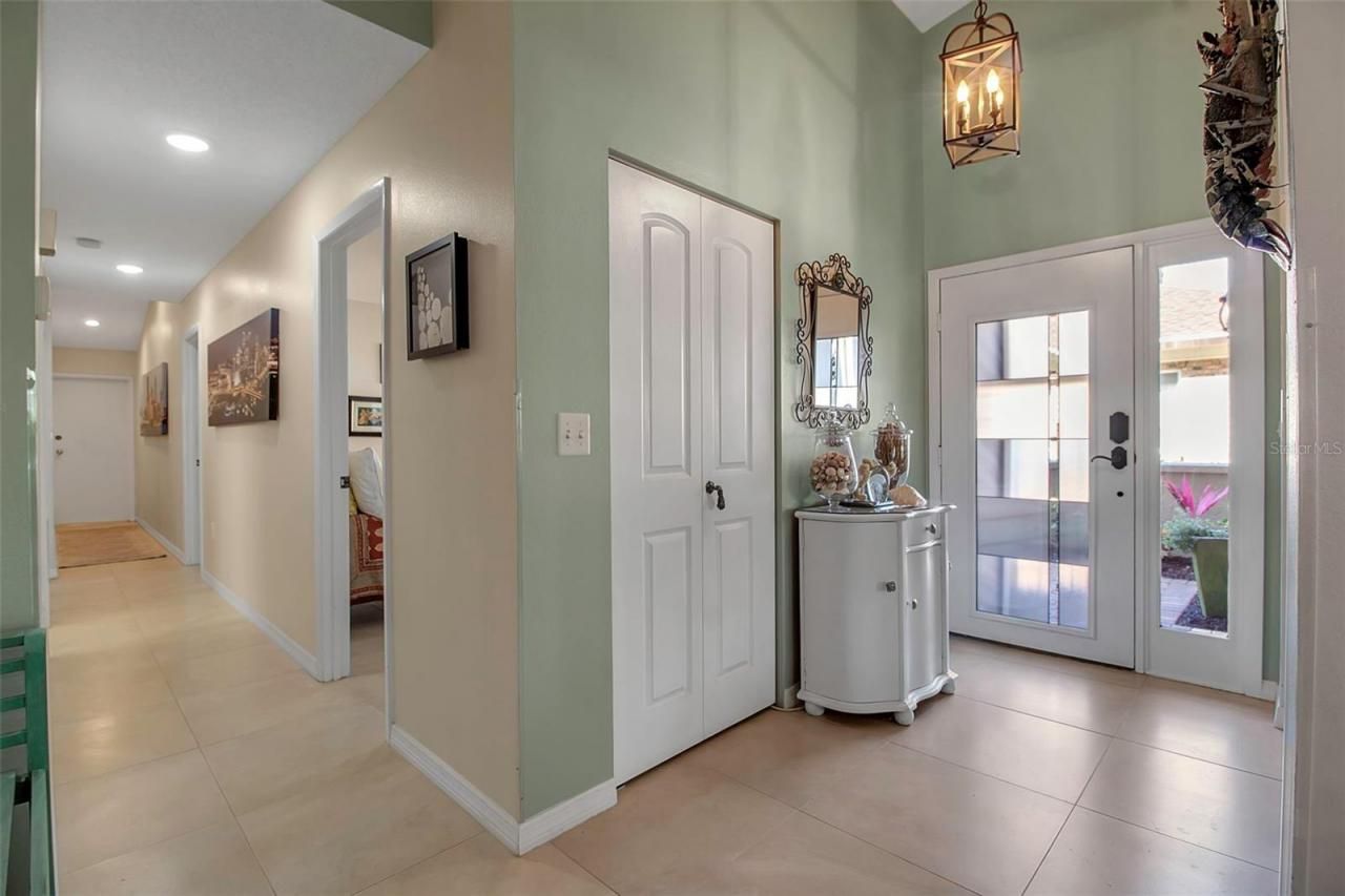 3410 Avenida Madera, Unit B, Bradenton, FL 34210 Photo