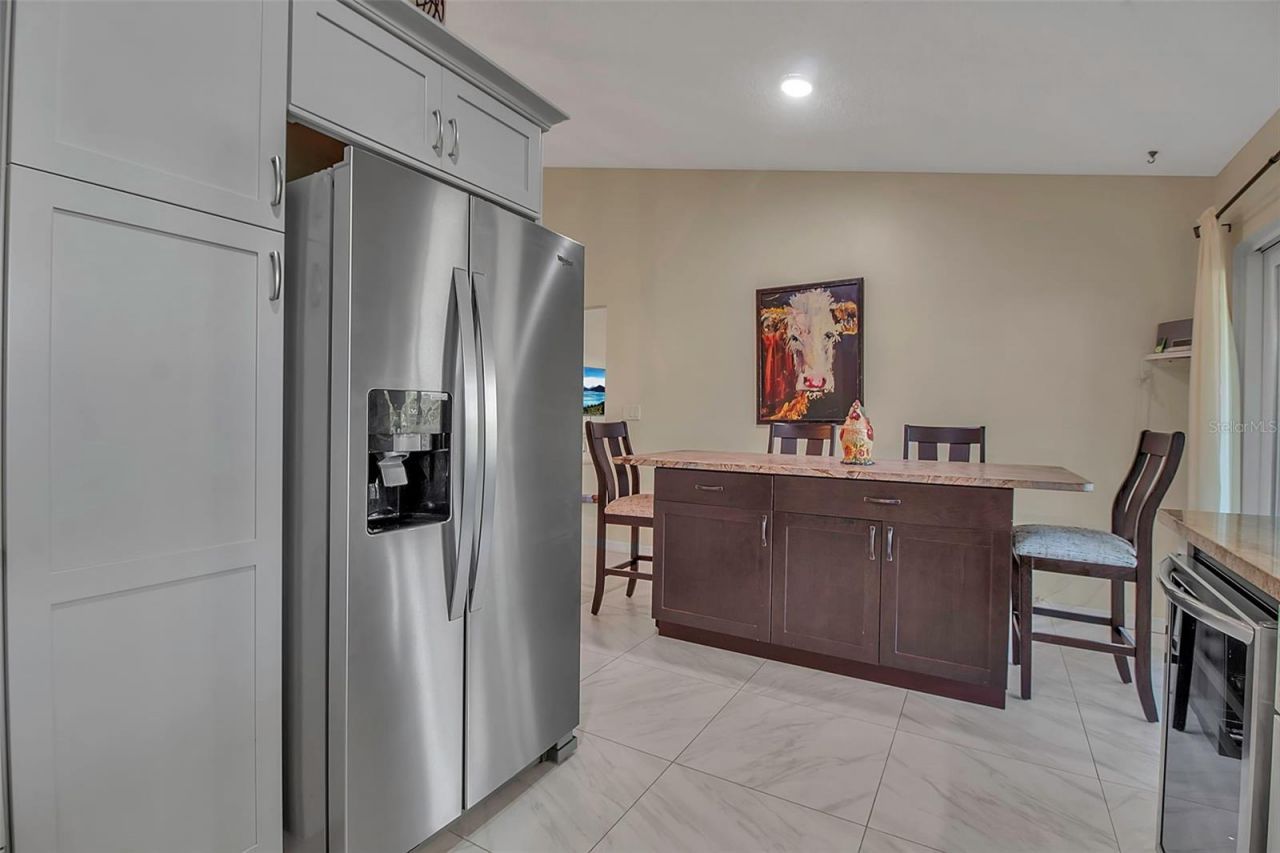 3410 Avenida Madera, Unit B, Bradenton, FL 34210 Photo