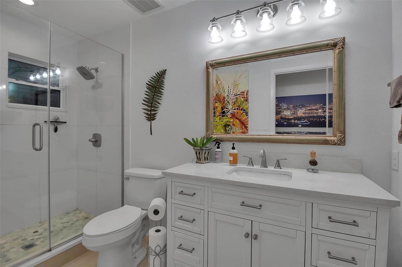 3410 Avenida Madera, Unit B, Bradenton, FL 34210 Photo