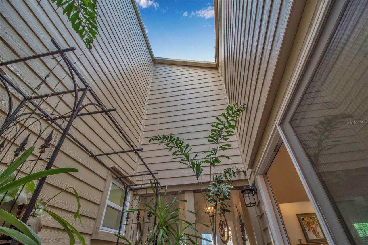 3410 Avenida Madera, Unit B, Bradenton, FL 34210 Photo