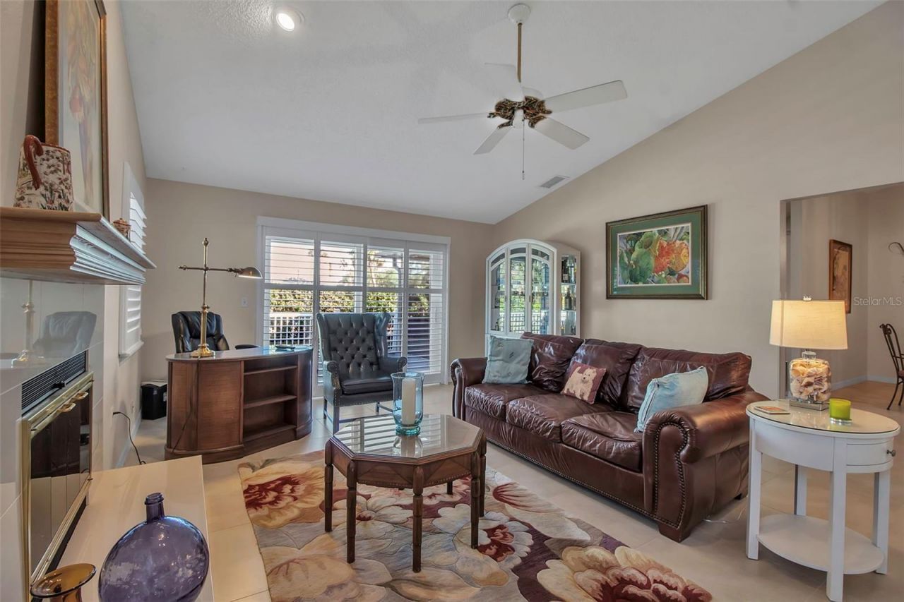 3410 Avenida Madera, Unit B, Bradenton, FL 34210 Photo