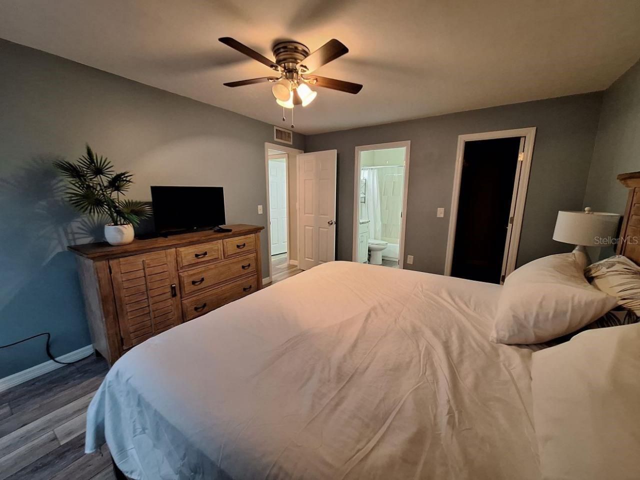 3255 Beneva Road, Unit 102, Sarasota, FL 34232 Photo