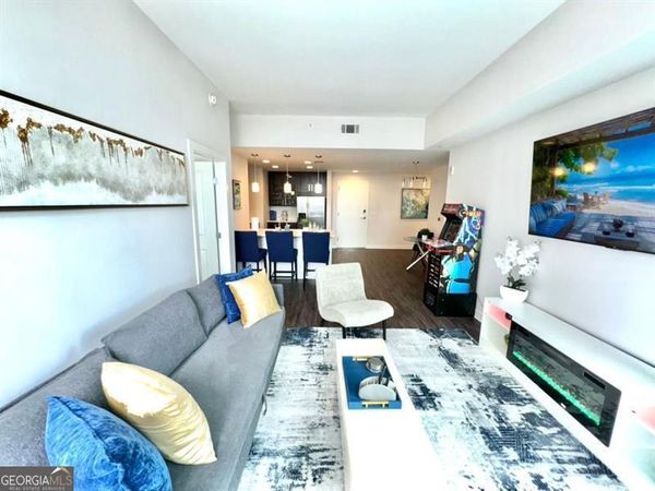 3382 Peachtree Road NE, Unit S08, Atlanta, GA 30326