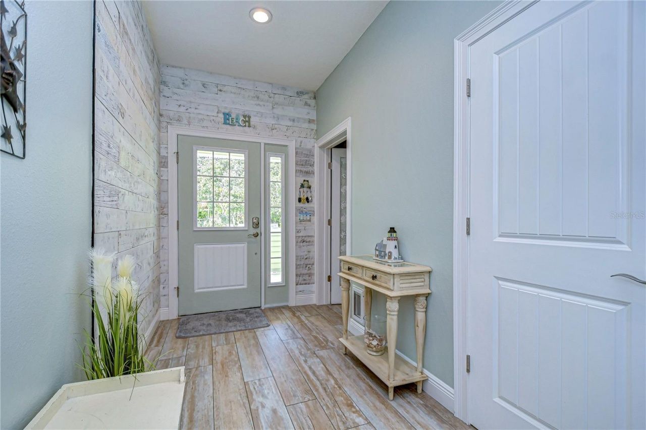 262 Banana Road, Palm Harbor, FL 34683 Photo