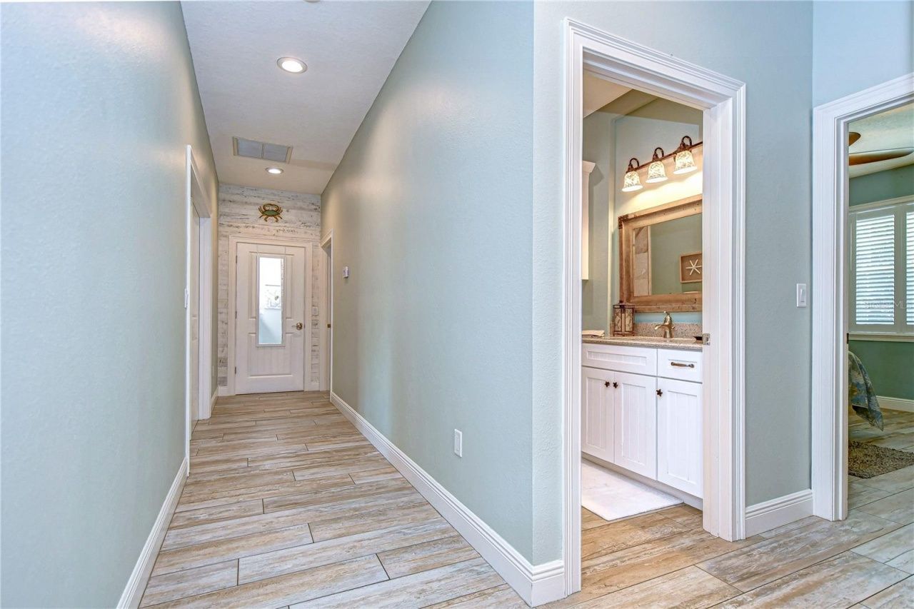 262 Banana Road, Palm Harbor, FL 34683 Photo