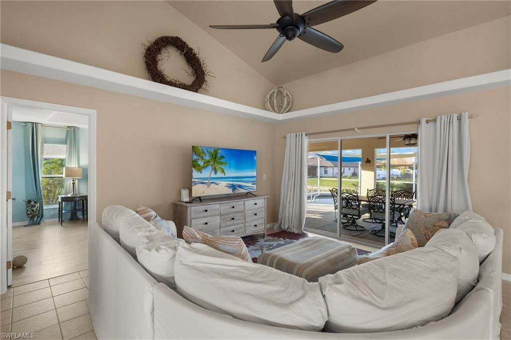 211 SW 21st Ln, Cape Coral, FL 33991 Photo