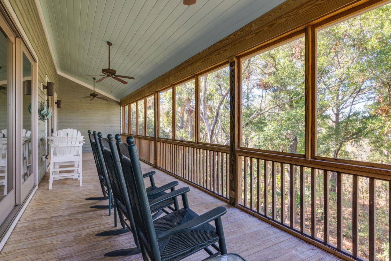 362 Pelican Flight Drive Photo 12