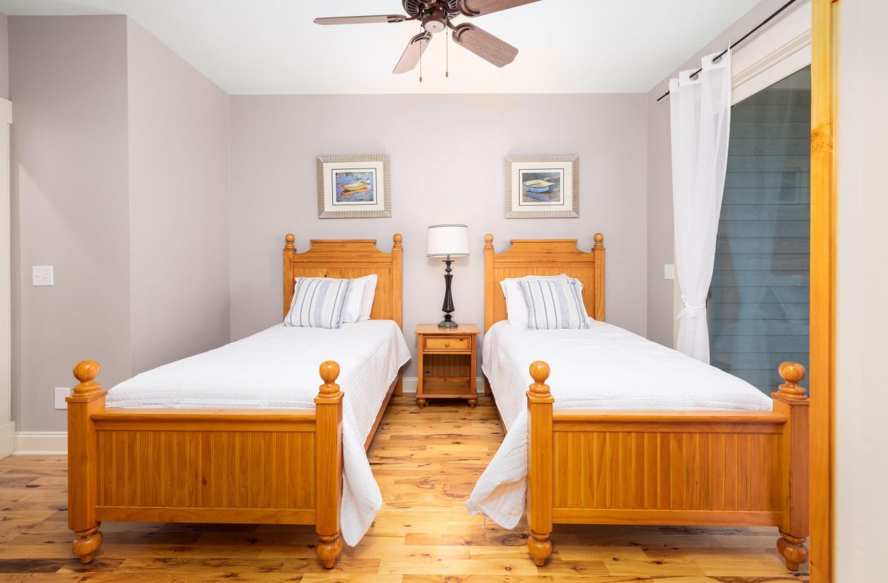 362 Pelican Flight Drive Photo 25