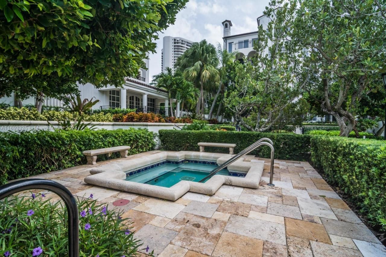 3700 Island Blvd, Unit C-202, Aventura, FL 33160 Photo