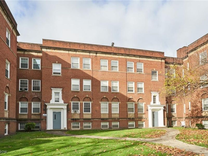 3016 S Moreland Boulevard, Shaker Heights, OH 44120 Photo 1