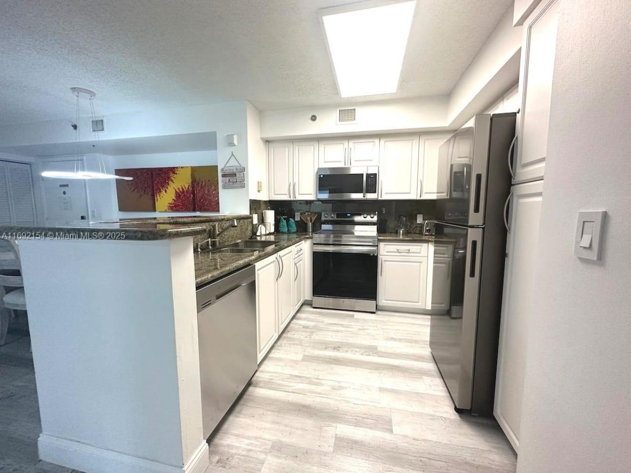 19999 E Country Club Dr, Unit 1403, Aventura, FL 33180 Photo