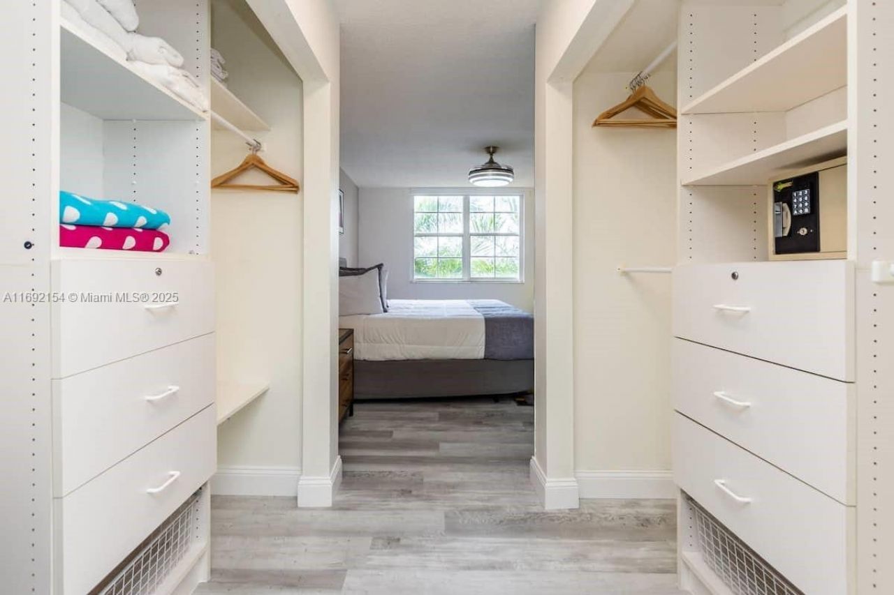 19999 E Country Club Dr, Unit 1403, Aventura, FL 33180 Photo