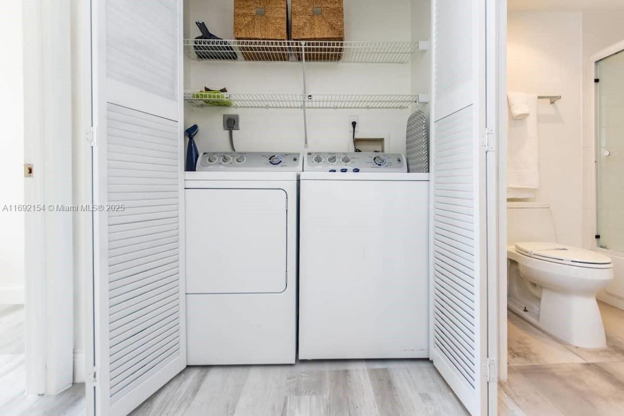 19999 E Country Club Dr, Unit 1403, Aventura, FL 33180 Photo