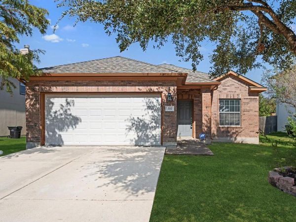 202 Flinn ST, Hutto, TX 78634