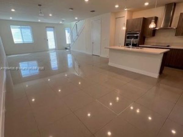 Unit 10321, Doral, FL 33178