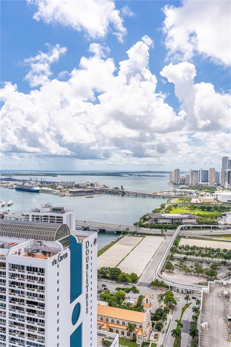 1750 N Bayshore Dr, Unit 5014, Miami, FL 33132 Photo